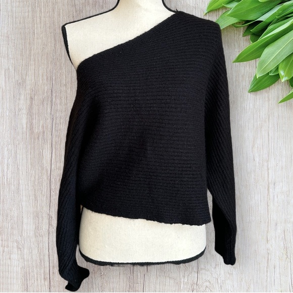 Free People Sweaters - Free People Wool Laine Oversized Drop Shoulder Black Sweater Size XS
